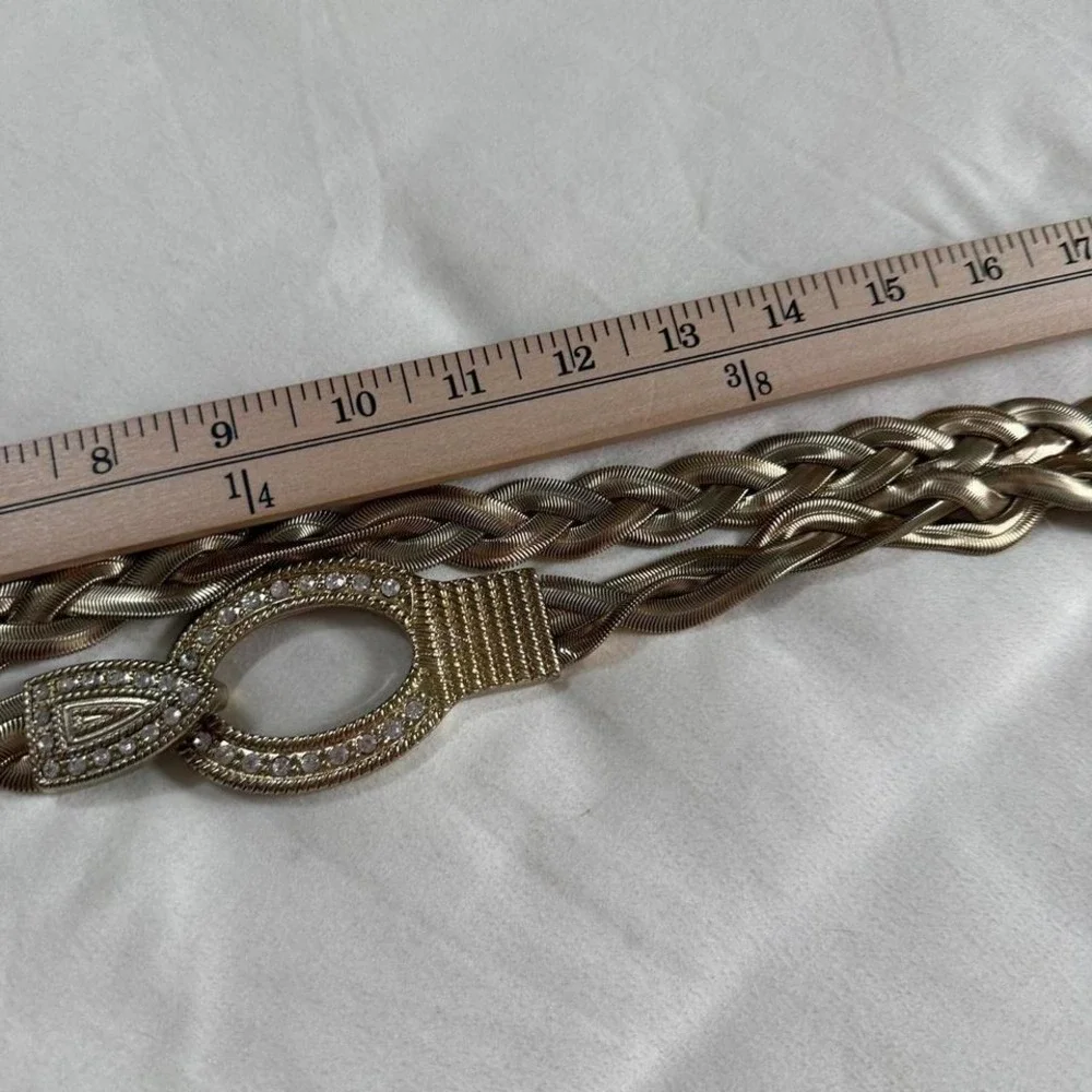 gold chain belt‎ with braided links and